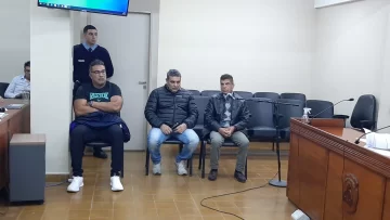 La causa contra los exoperarios de OSSE pasa a juicio y Fiscalía quiere cárcel para los tres La causa contra los exoperarios de OSSE pasa a juicio y Fiscalía quiere cárcel para los tres