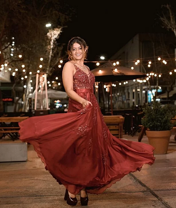 Con mucha alegría Laura celebró sus 15 Con mucha alegría Laura celebró sus 15