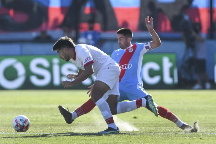 Arsenal le ganó a Huracán y festejó su primer triunfo en el campeonato