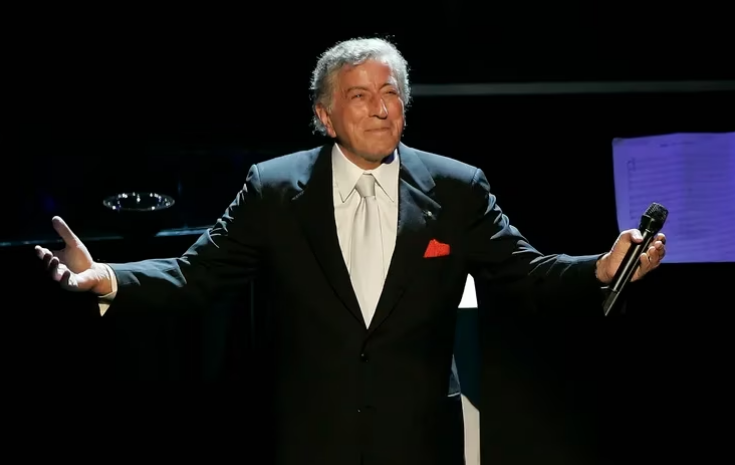 Alberto Fernández anunció aumento salarial para las Fuerzas Armadas y una actualización de la carrera militar Alberto Fernández anunció aumento salarial para las Fuerzas Armadas y una actualización de la carrera militar