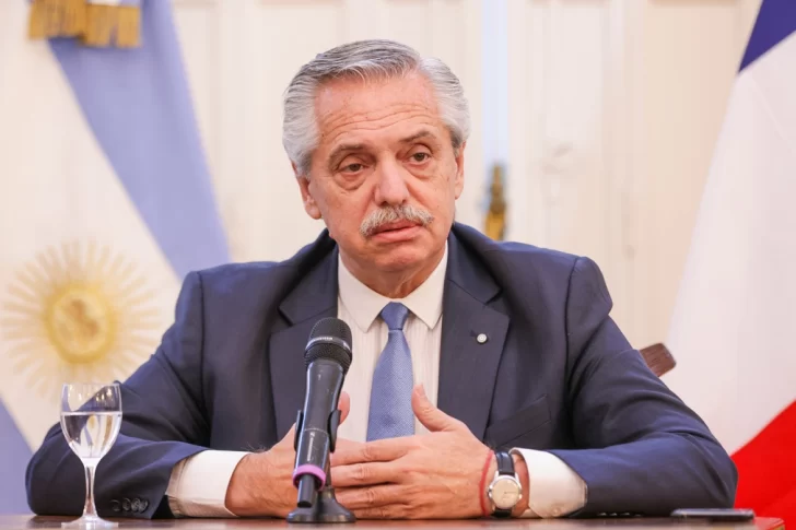 Alberto Fernández saludó a Orrego