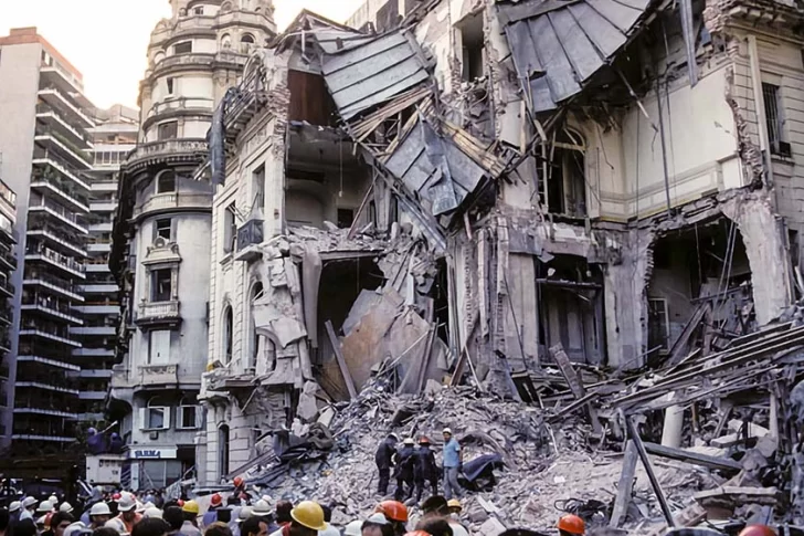 Piden ley antiterrorista por el ataque a la AMIA