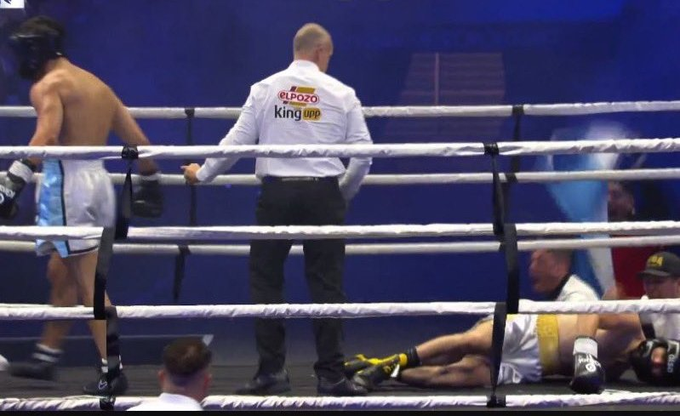 El impactante triunfo por nocaut técnico del streamer argentino Coscu contra el chileno Germán Garmendia El impactante triunfo por nocaut técnico del streamer argentino Coscu contra el chileno Germán Garmendia