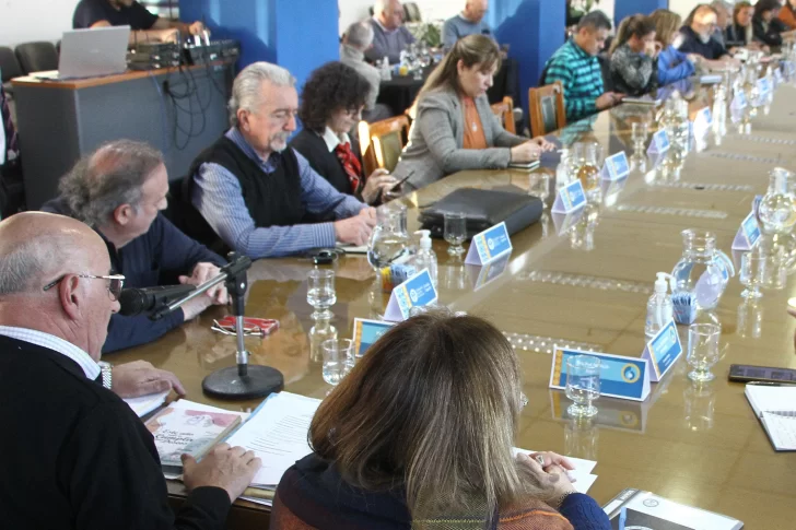 Bloch: la denunciante esperará al avance del sumario administrativo