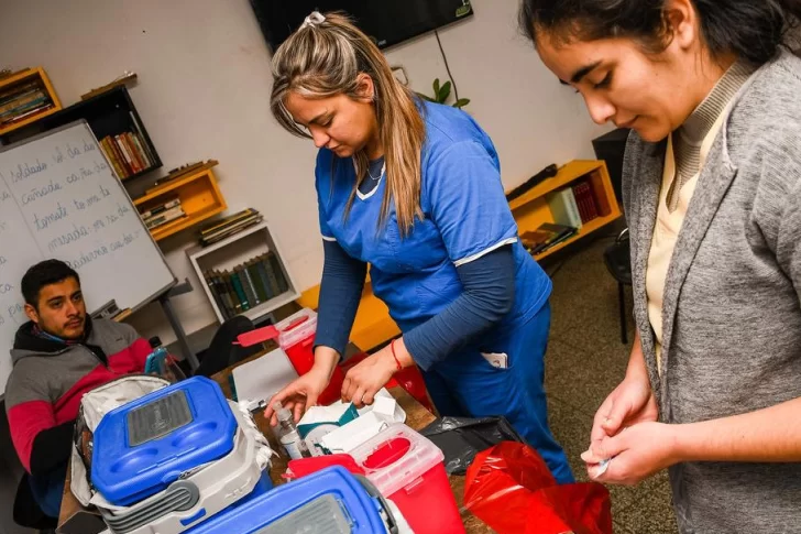 Vacunación a trabajadores del PTA