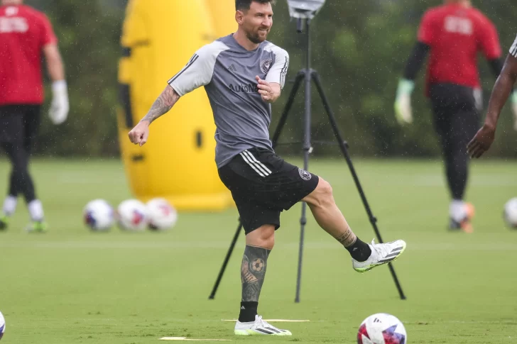 Debuta Messi en el Inter y el mundo lo observa