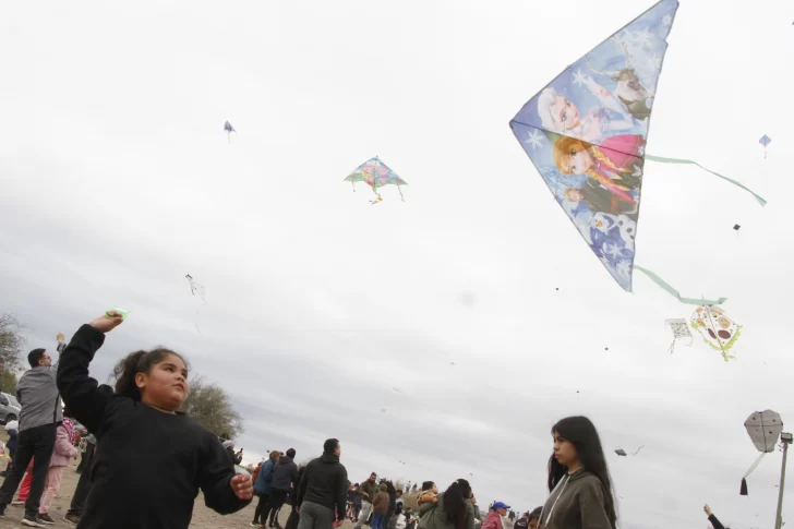 Hicieron volar los barriletes para despedir las vacaciones