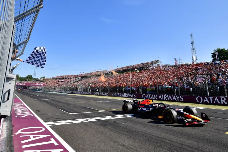 Verstappen ya suma siete en fila