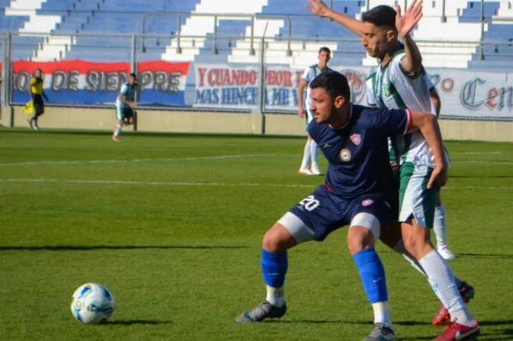 Peñarol perdió sin jugar en su lucha por la permanencia