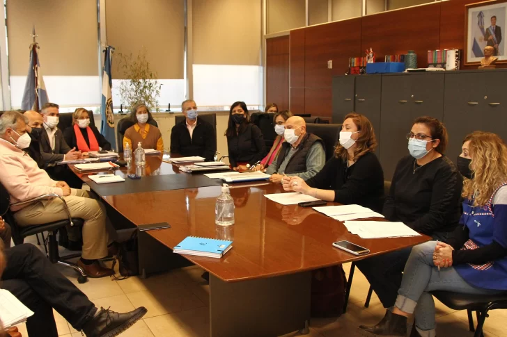 En 10 meses, el sueldo del docente que recién inicia en la actividad subió 150%