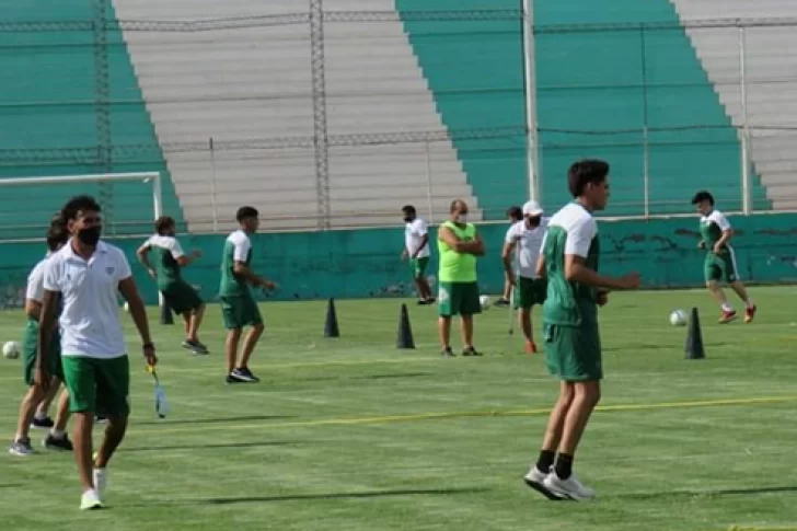 Suman más refuerzos