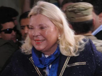 Internaron a ‘Lilita’ Carrió en Santa Fe, tras criticar la campaña de JxC en esa provincia Internaron a ‘Lilita’ Carrió en Santa Fe, tras criticar la campaña de JxC en esa provincia