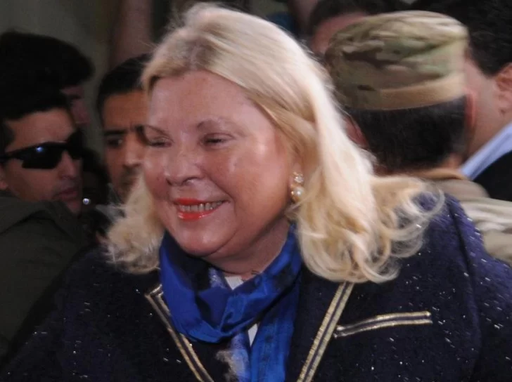 Internaron a ‘Lilita’ Carrió en Santa Fe, tras criticar la campaña de JxC en esa provincia Internaron a ‘Lilita’ Carrió en Santa Fe, tras criticar la campaña de JxC en esa provincia