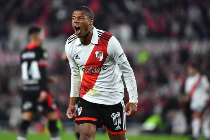 River superó a Colón y acaricia el título