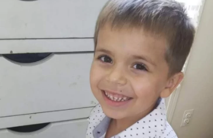 Un hombre le disparó a quemarropa a un nene de 5 años que paseaba en bicicleta Un hombre le disparó a quemarropa a un nene de 5 años que paseaba en bicicleta