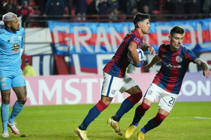 San Lorenzo goleó a Mérida y consiguió la clasificación de forma heroica