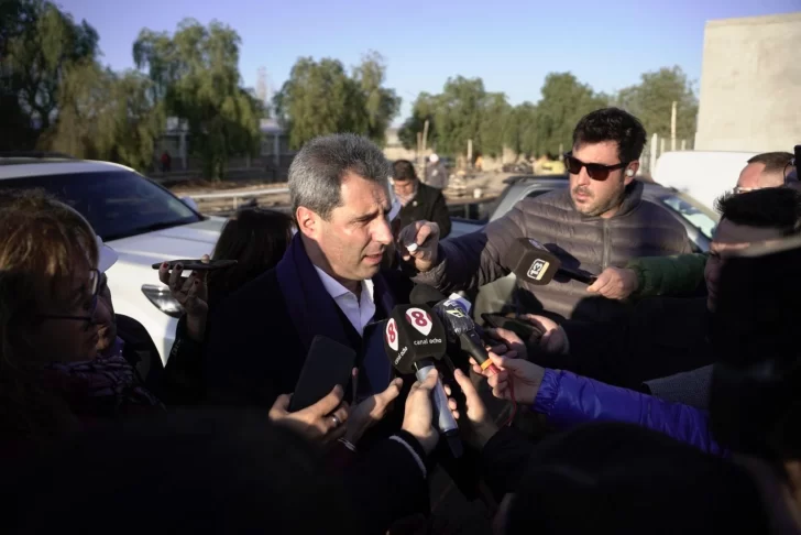 Uñac habló de todo: posible visita de Massa, las charlas con Orrego, Vuelta a San Juan y mucho más Uñac habló de todo: posible visita de Massa, las charlas con Orrego, Vuelta a San Juan y mucho más