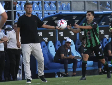 En busca del equilibrio, Antuña hará cambios para visitar al “Gallito”