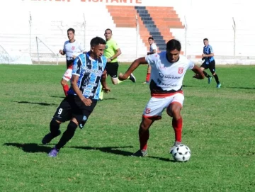Catarata de goles en el comienzo del fútbol sanjuanino Catarata de goles en el comienzo del fútbol sanjuanino