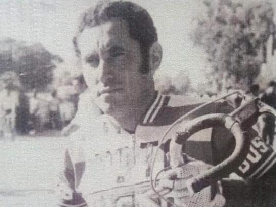 Murió Eduardo “Vieja” Bustos, un destacado ciclista sanjuanino de la época dorada Murió Eduardo “Vieja” Bustos, un destacado ciclista sanjuanino de la época dorada