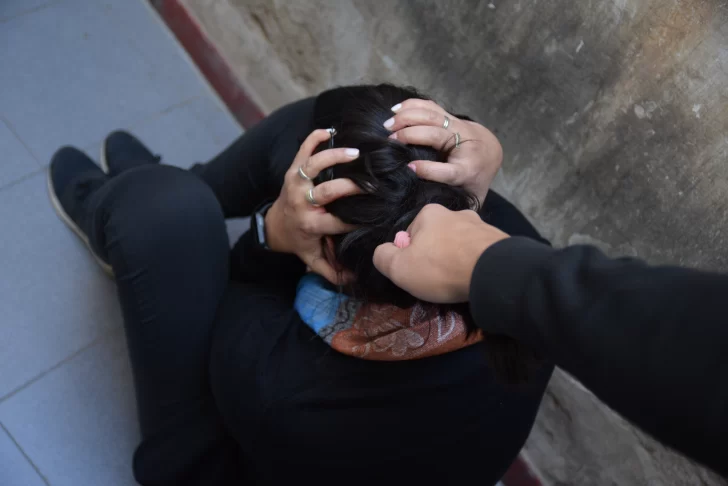 Lo condenaron por golpear a su expareja y volvió a atacarla hasta dejarla inconsciente Lo condenaron por golpear a su expareja y volvió a atacarla hasta dejarla inconsciente