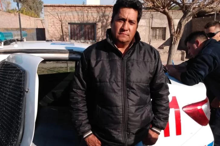 Tras discutir con su pareja, agredió a su hijastra de 18 años por fumar un cigarrillo