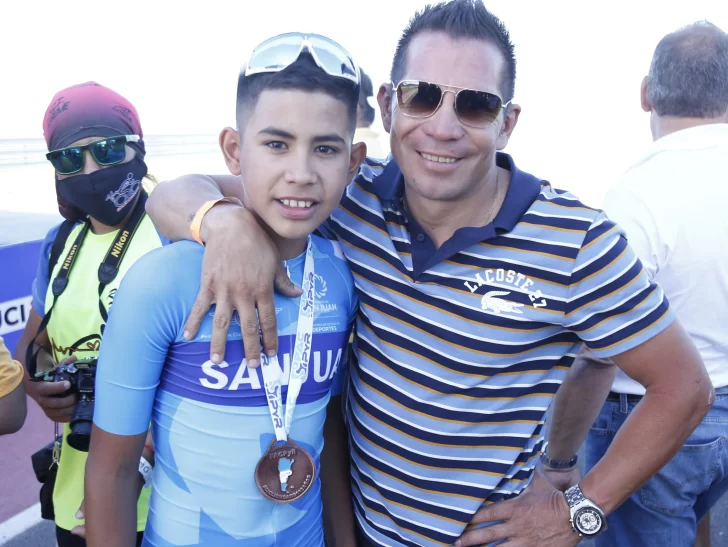 A partir de ahora seguirá las carreras desde una movilidad