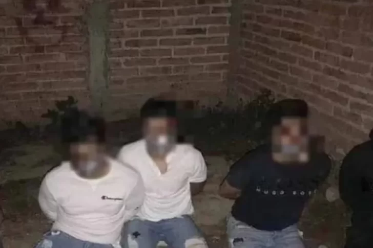 Agredió, escupió y hasta le rompió la campera a una policía,  pero no irá a prisión