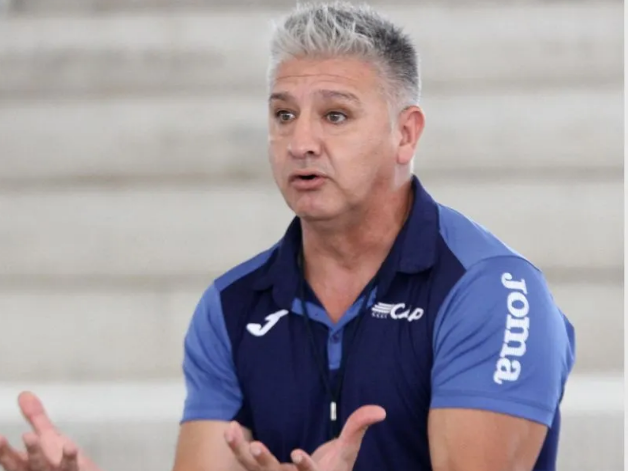 José Luis Páez realizó una convocatoria para hockistas mendocinos José Luis Páez realizó una convocatoria para hockistas mendocinos