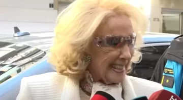 Mirtha Legrand sumó una elección a su estadística de asistencia perfecta a los comicios Mirtha Legrand sumó una elección a su estadística de asistencia perfecta a los comicios