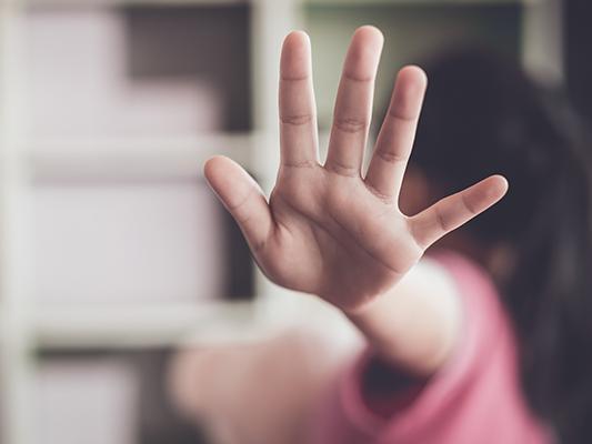 Aprovechó una reunión familiar para mostrarle los genitales a una menor: le dieron una condena condicional Aprovechó una reunión familiar para mostrarle los genitales a una menor: le dieron una condena condicional