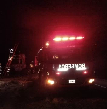 Su casa se incendió mientras dormía y debió ser internado por inhalar monóxido de carbono Su casa se incendió mientras dormía y debió ser internado por inhalar monóxido de carbono