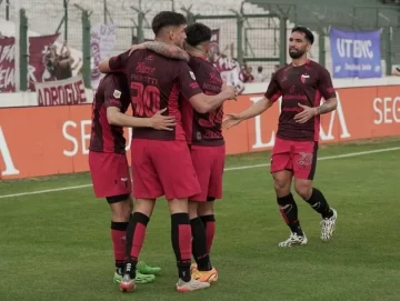 Con un gran debut de Botta, Colón cambió la cara y eliminó a Lanús Con un gran debut de Botta, Colón cambió la cara y eliminó a Lanús