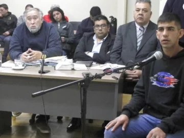 Perpetua para el sujeto que ultimó de 15 puñaladas a un joven con discapacidad luego de robarle la moto Perpetua para el sujeto que ultimó de 15 puñaladas a un joven con discapacidad luego de robarle la moto