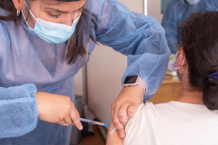 Sigue incrementándose el covid y también sube la curva de muertes