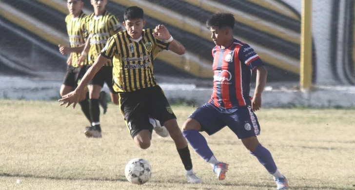 San Lorenzo manda solo