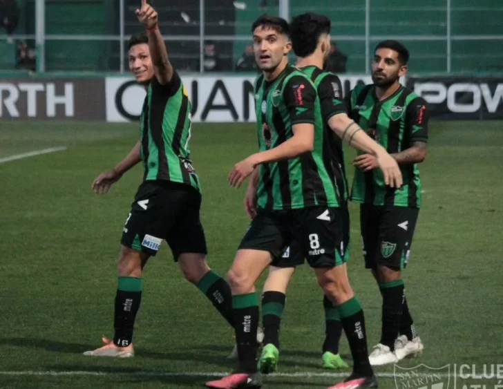 San Martín viajó sin definir San Martín viajó sin definir