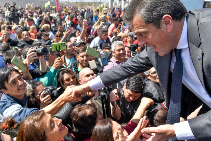 Como quiere Milei, el Presupuesto 2024 se presenta y no se trata