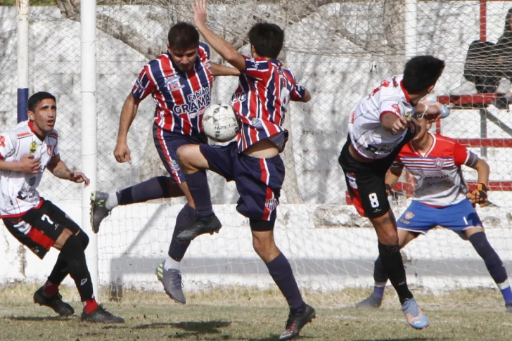 Peñarol amargó a Trinidad en el anticipo de la fecha