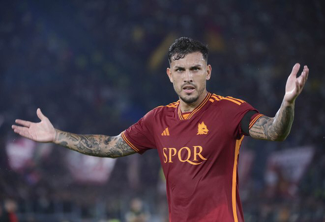 Con la vuelta de Paredes, la Roma repartió puntos Con la vuelta de Paredes, la Roma repartió puntos