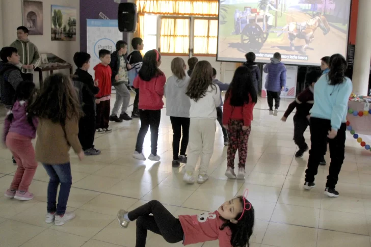 Los chicos que bailaron y saltaron sin descanso para celebrar su día