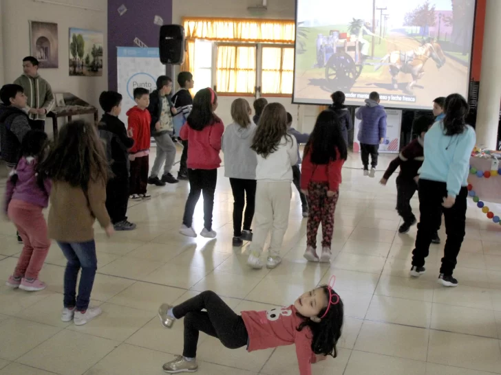 Los chicos que bailaron y saltaron sin descanso para celebrar su día