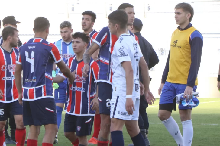 Peñarol está perdido en su laberinto