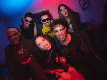 Esha pararía el mundo entero