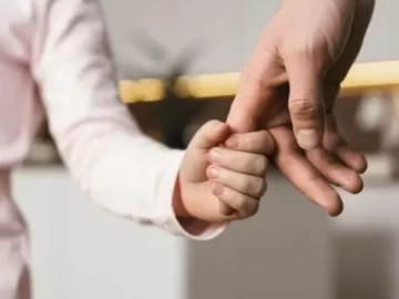 Una mujer puede ir presa por impedirle el contacto a su hijo con el padre Una mujer puede ir presa por impedirle el contacto a su hijo con el padre