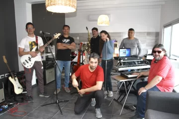 Homenaje a un álbum que marcó historia Homenaje a un álbum que marcó historia