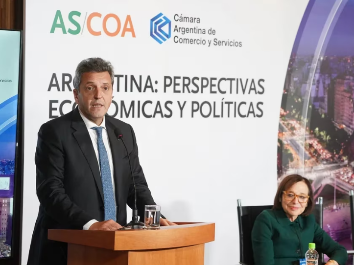 Massa anunció el bono para trabajadores: $60 mil en dos cuotas y deducible de paritarias Massa anunció el bono para trabajadores: $60 mil en dos cuotas y deducible de paritarias