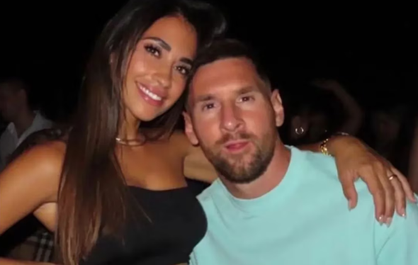 Messi fue a cenar con Antonela y los custodios terminaron a las piñas con un hincha Messi fue a cenar con Antonela y los custodios terminaron a las piñas con un hincha