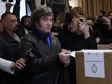 “Era esperable por el nivel de improvisación”, señaló Milei sobre las demoras en CABA “Era esperable por el nivel de improvisación”, señaló Milei sobre las demoras en CABA