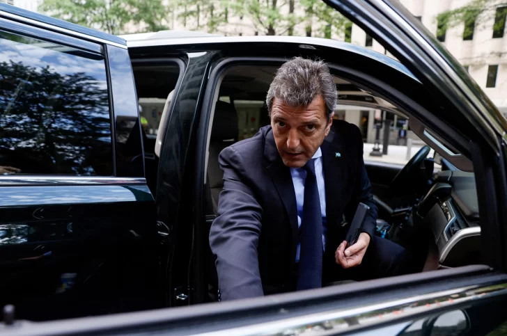 Massa viaja a EEUU y buscará ampliar el desembolso del FMI Massa viaja a EEUU y buscará ampliar el desembolso del FMI